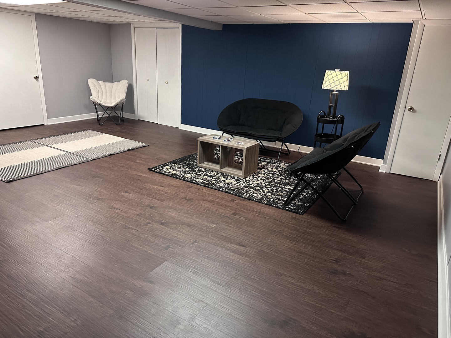 9221 S Avers Avenue, Evergreen Park, IL 60805