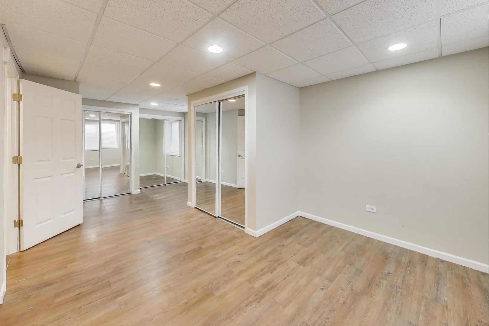 9699 FAIRFIELD Road, Huntley, IL 60142