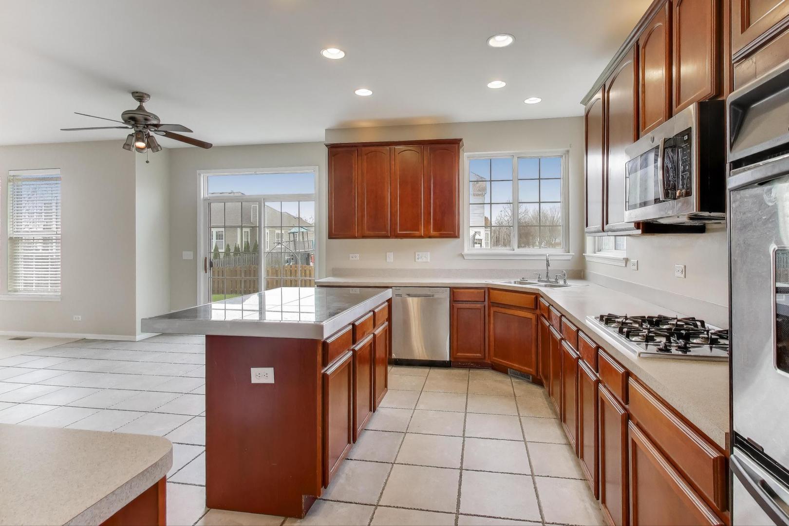 9699 FAIRFIELD Road, Huntley, IL 60142