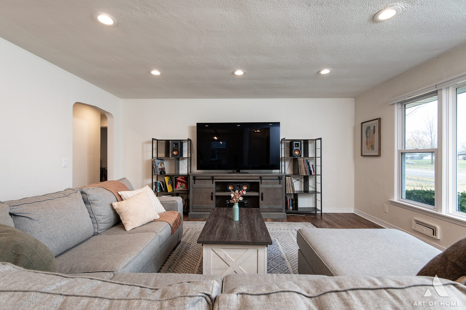 930 E 8th Street, Lockport, IL 60441