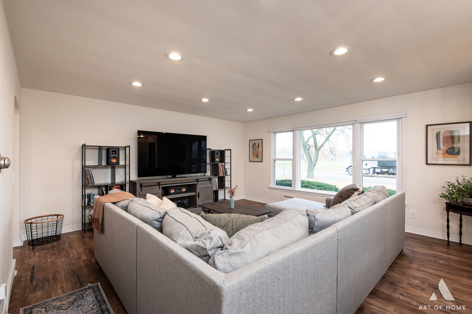 930 E 8th Street, Lockport, IL 60441