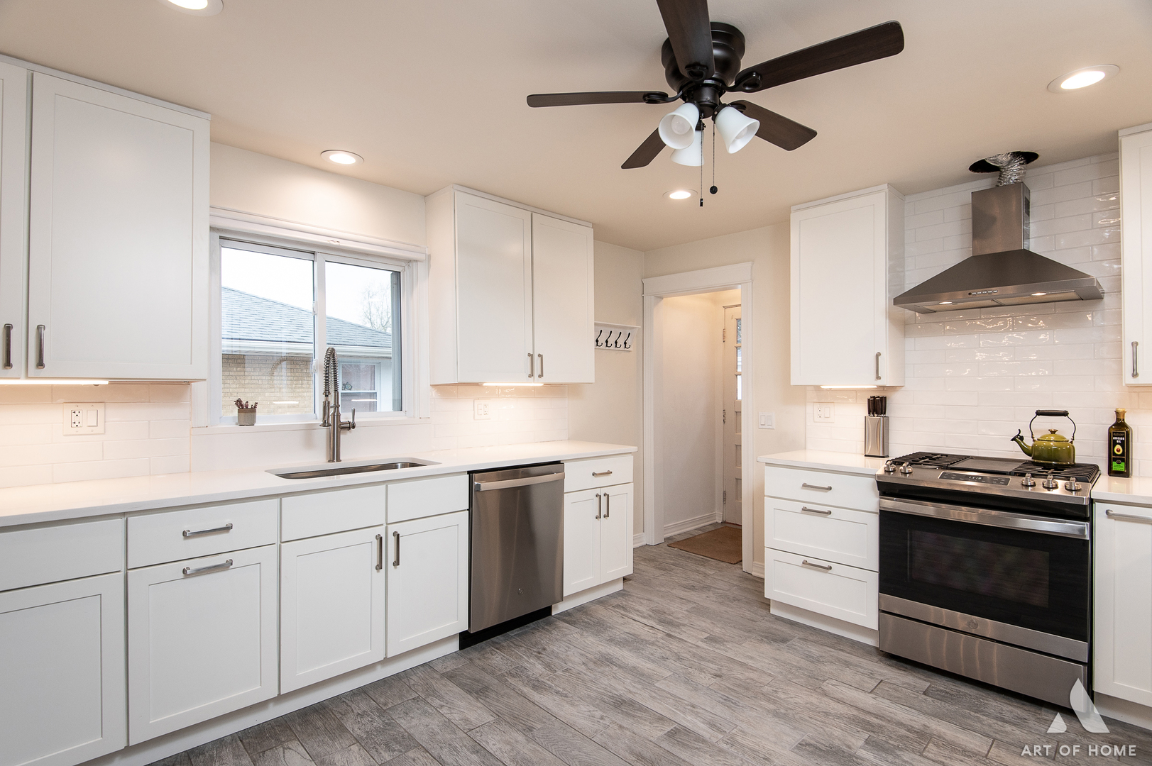 930 E 8th Street, Lockport, IL 60441