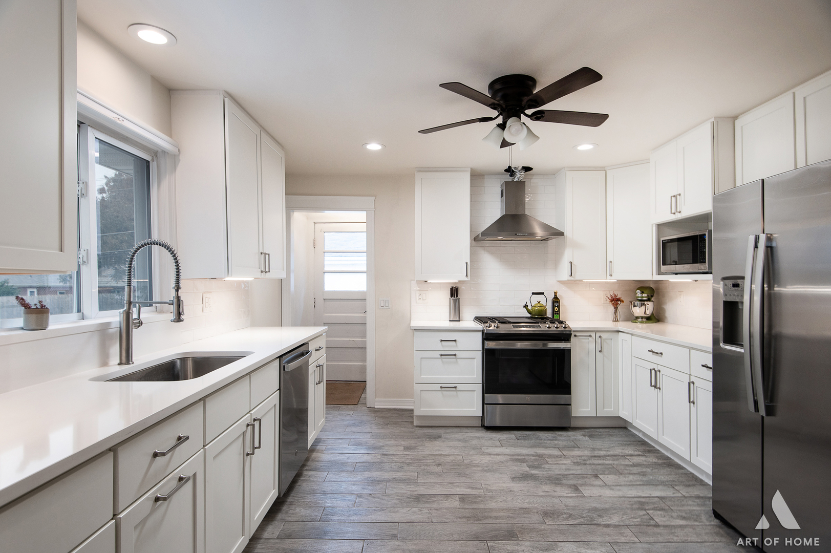 930 E 8th Street, Lockport, IL 60441