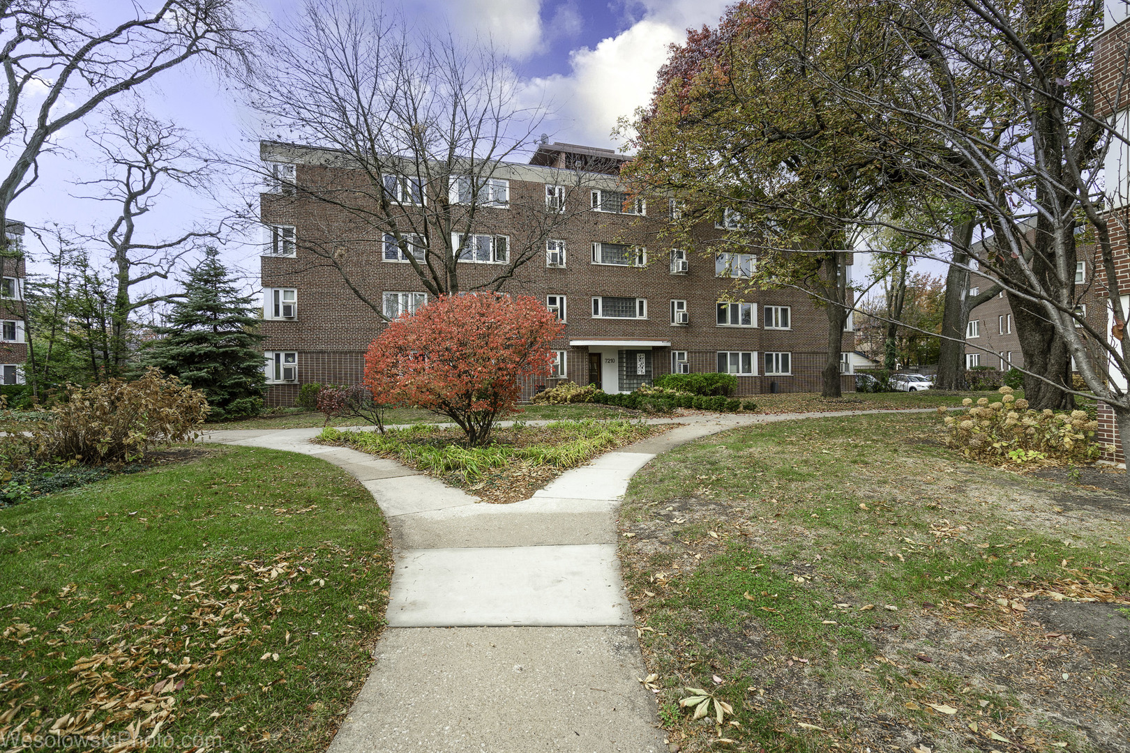 7210 Oak Avenue #4SW, River Forest, IL 60305