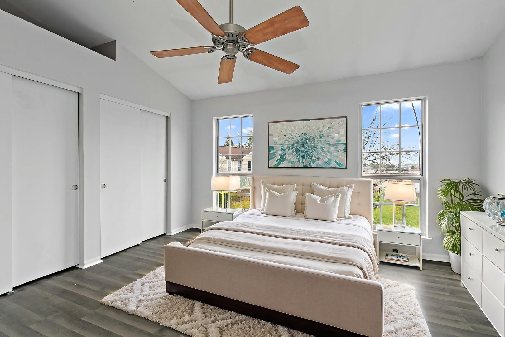 1113 Regency Court, Schaumburg, IL 60193