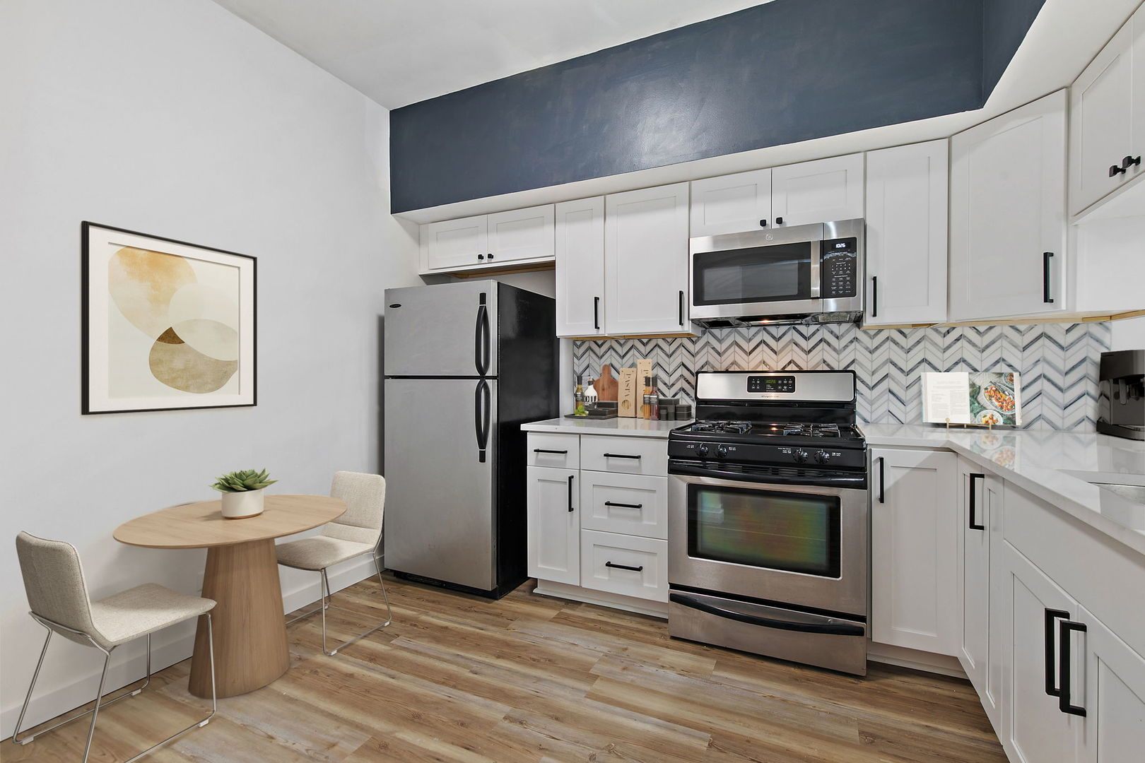 1113 Regency Court, Schaumburg, IL 60193