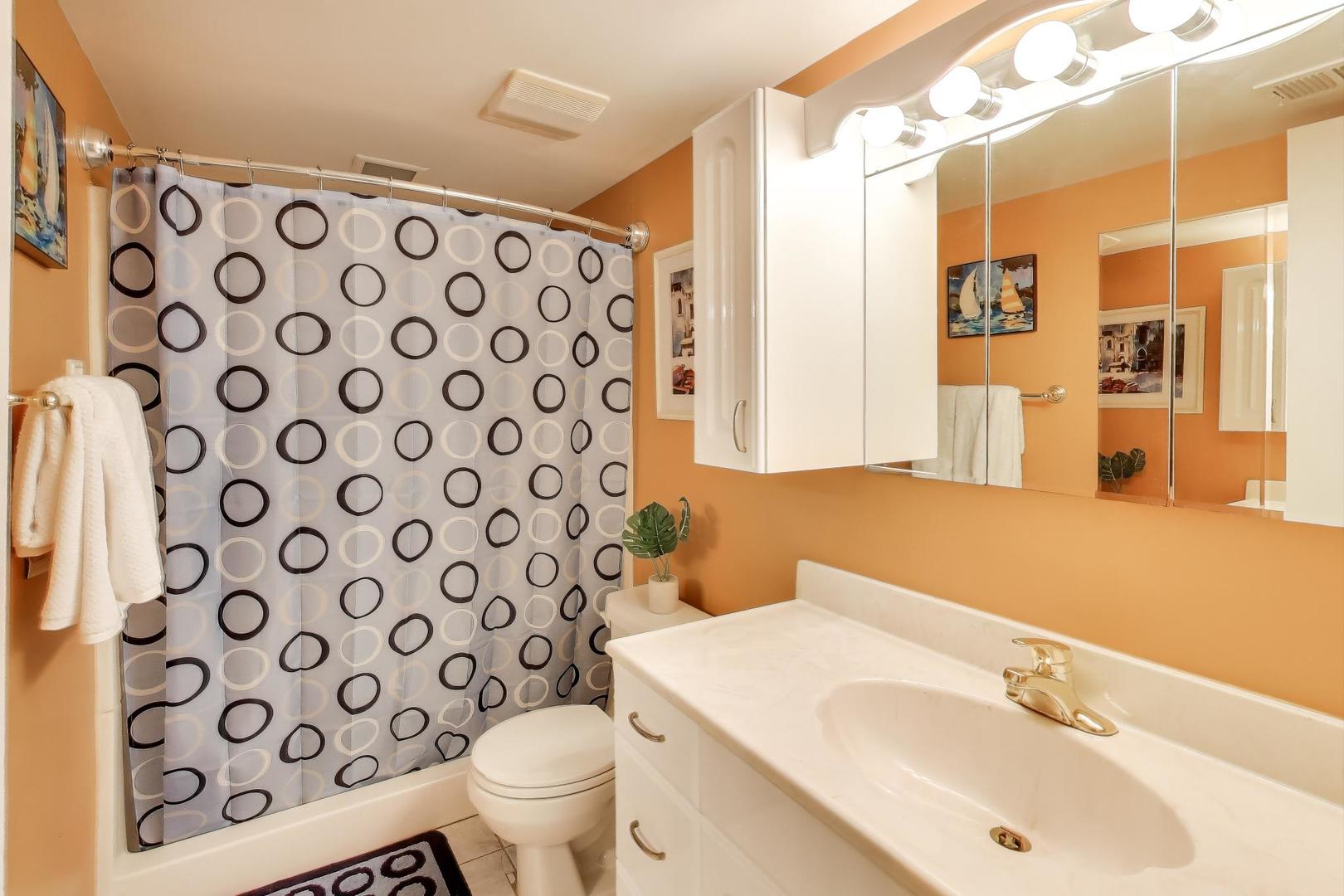 1046 Martingale Drive, Bartlett, IL 60103