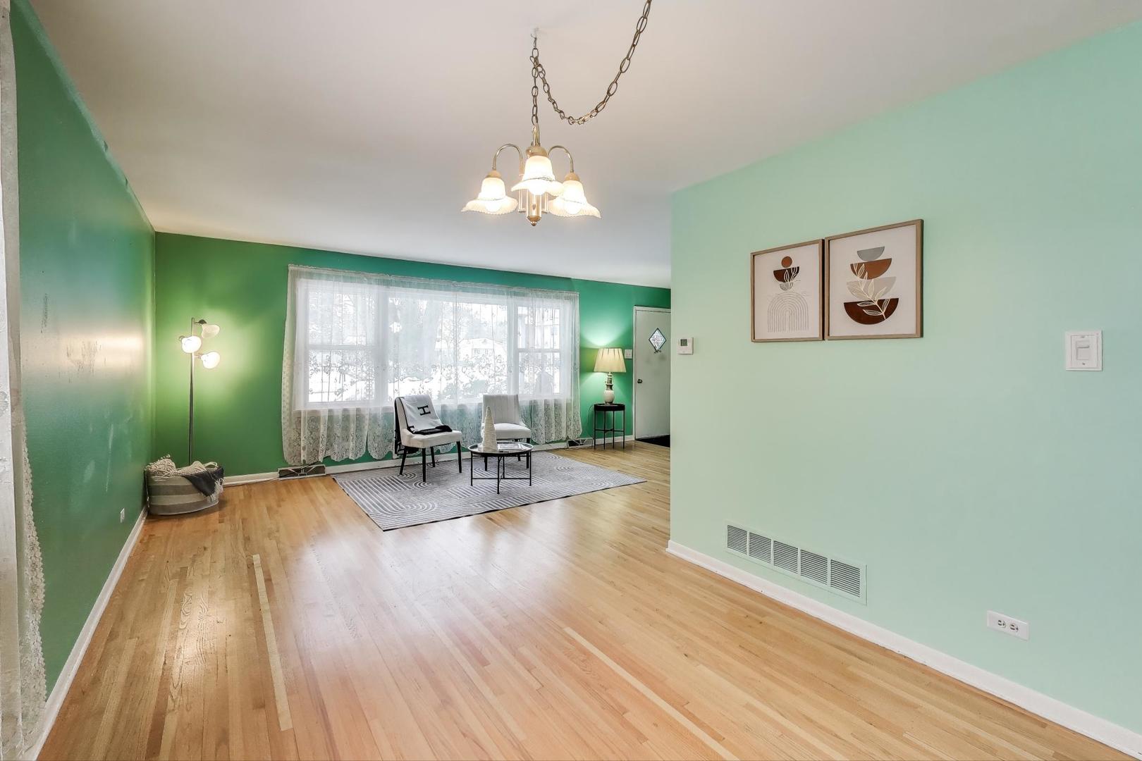 1046 Martingale Drive, Bartlett, IL 60103