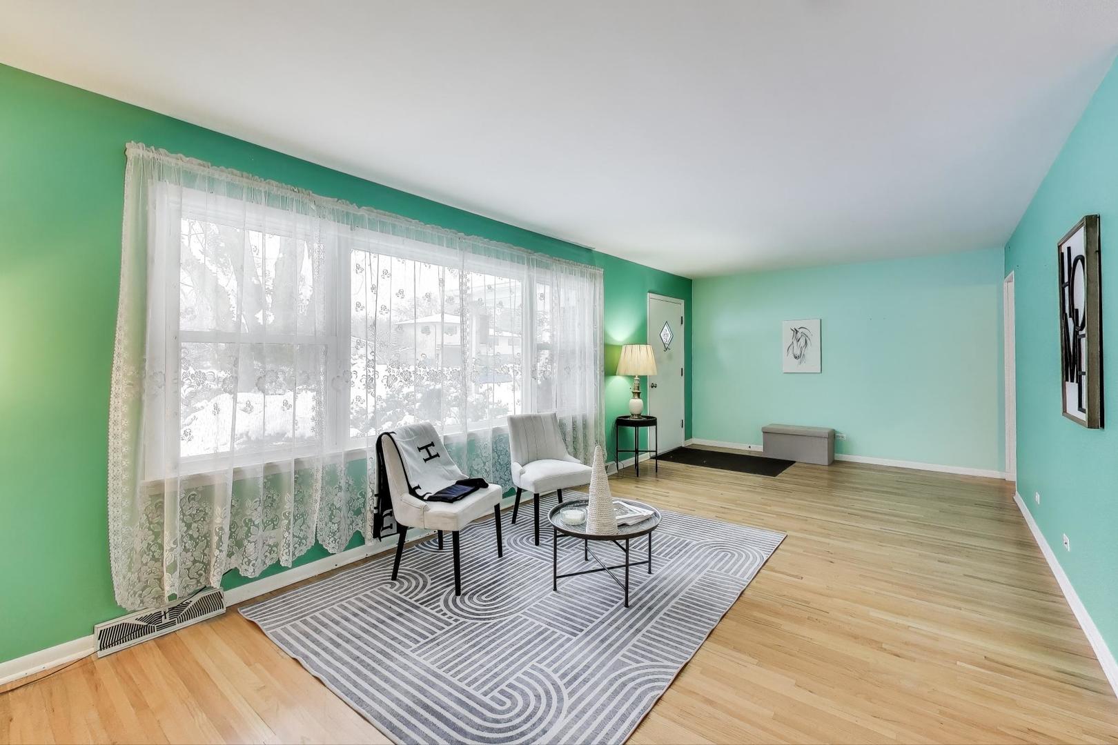 1046 Martingale Drive, Bartlett, IL 60103