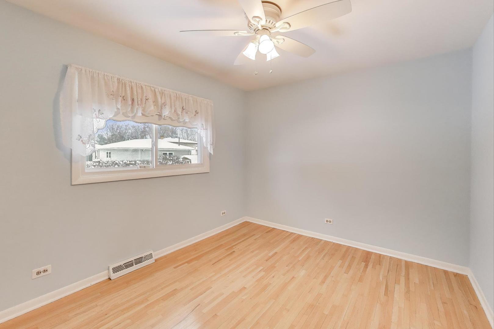 1046 Martingale Drive, Bartlett, IL 60103