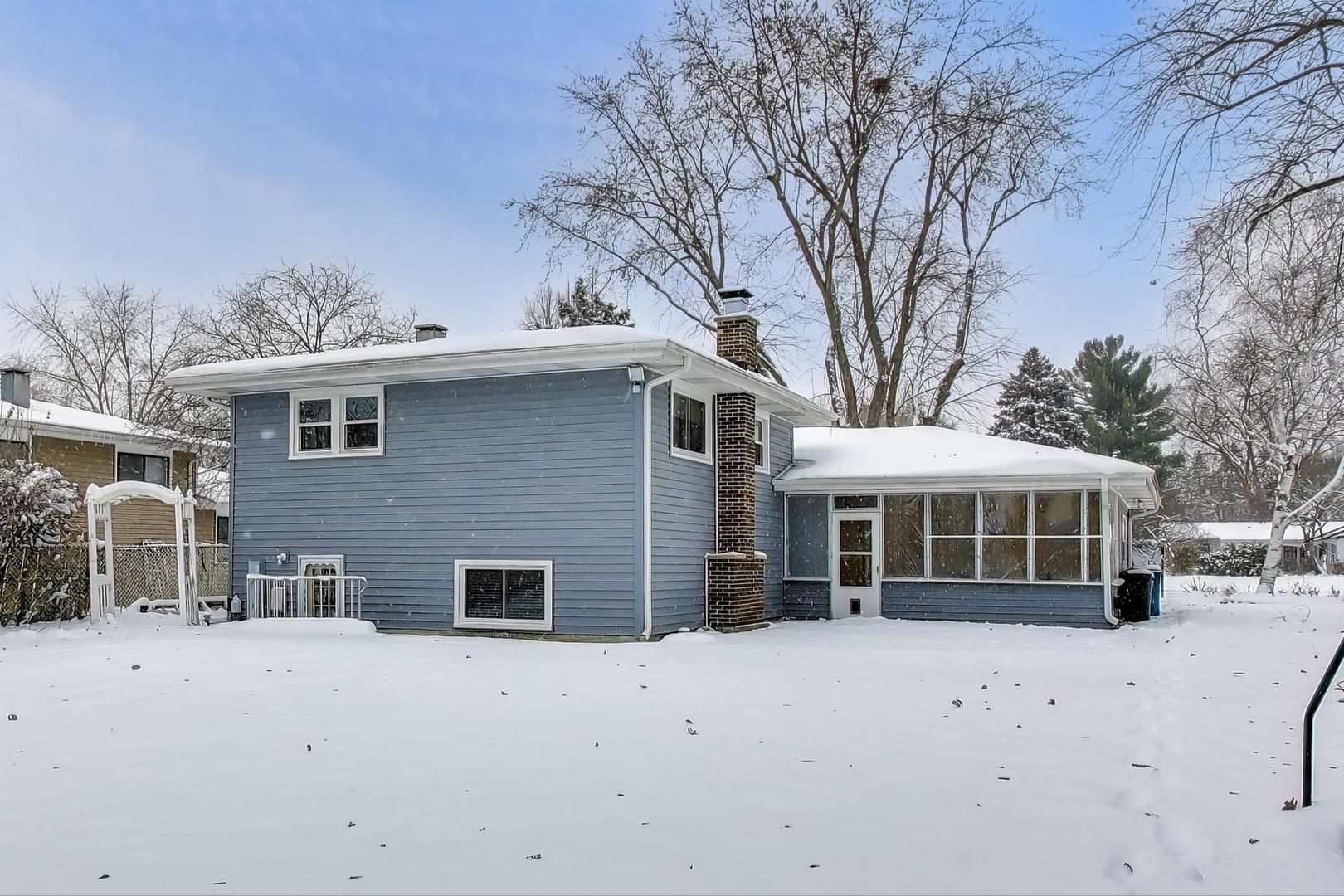 1046 Martingale Drive, Bartlett, IL 60103