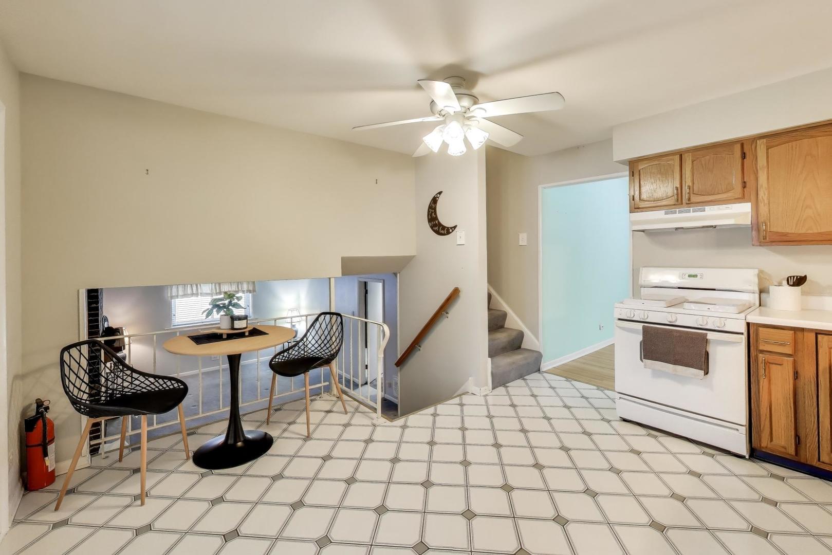 1046 Martingale Drive, Bartlett, IL 60103