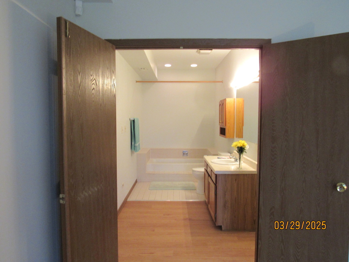 1735 Chesapeake Lane #7, Schaumburg, IL 60193