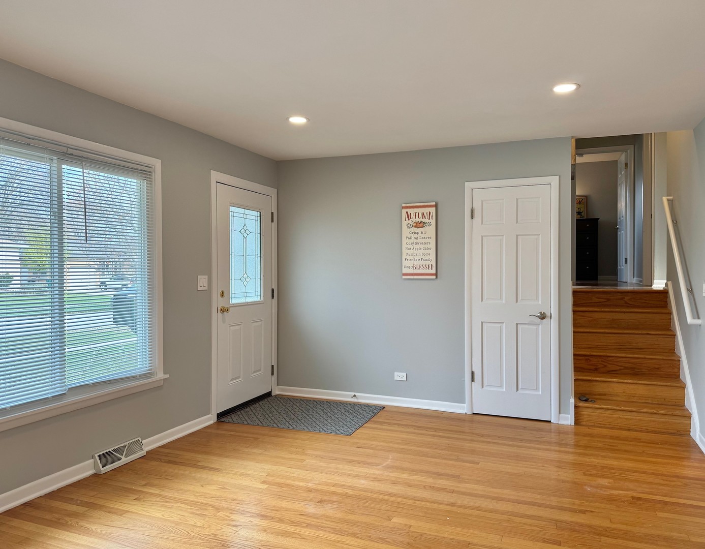 1411 Anthony Road, Wheeling, IL 60090