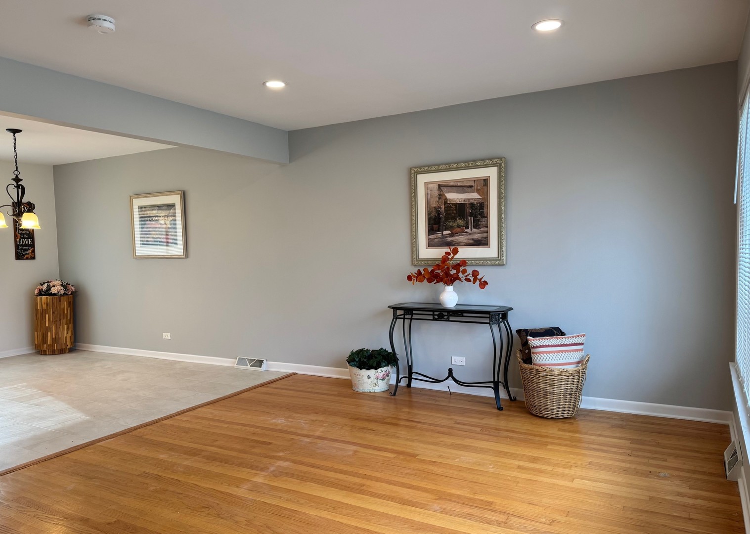 1411 Anthony Road, Wheeling, IL 60090