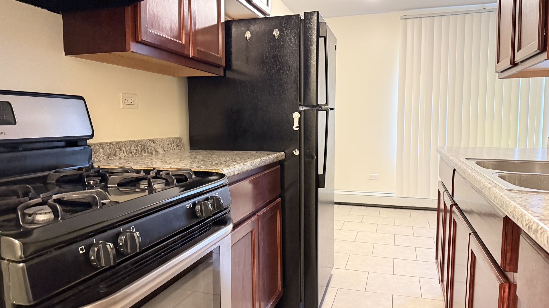 9036 S Cottage Grove Avenue #1C, Chicago, IL 60619