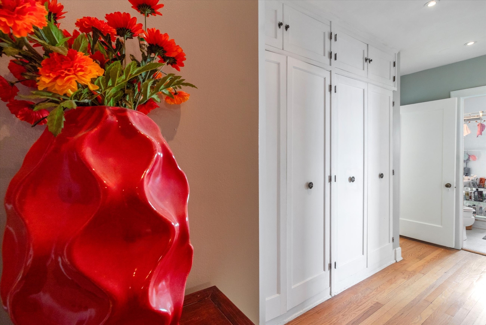 5555 S Everett Avenue #C14, Chicago, IL 60637