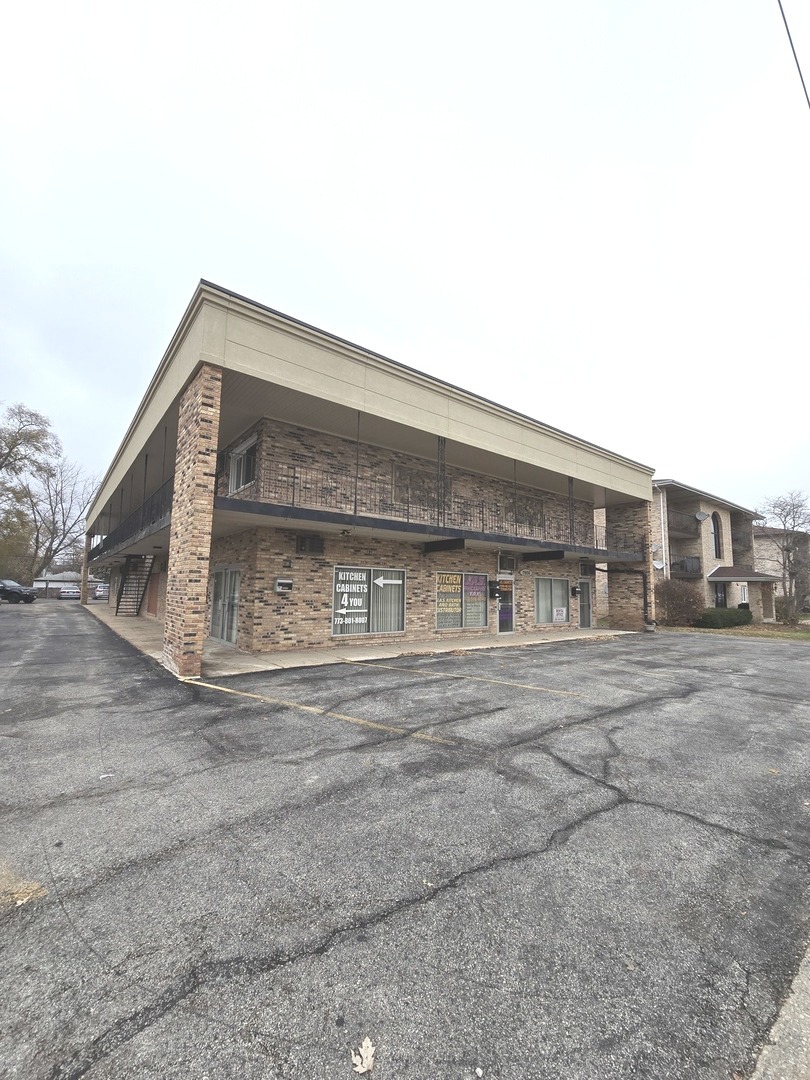 7926 W 103 Street #A, Palos Hills, IL 60465