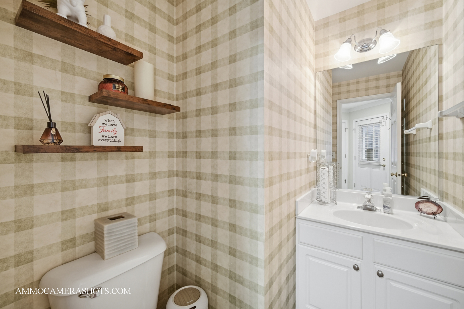 2494 Stoughton Circle, Aurora, IL 60502