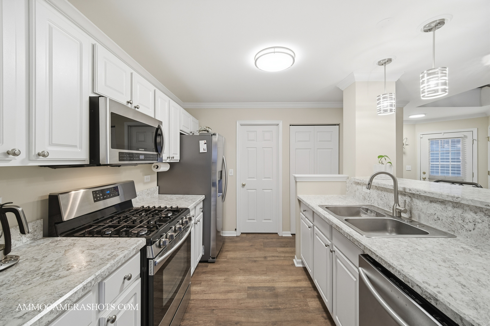 2494 Stoughton Circle, Aurora, IL 60502