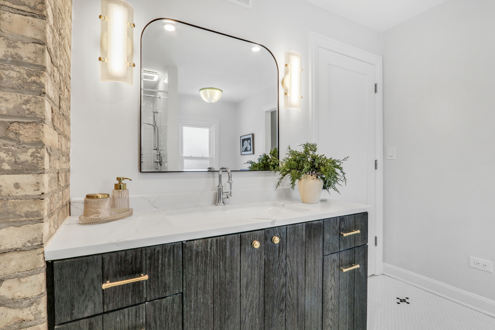 141 Park Avenue, Grayslake, IL 60030