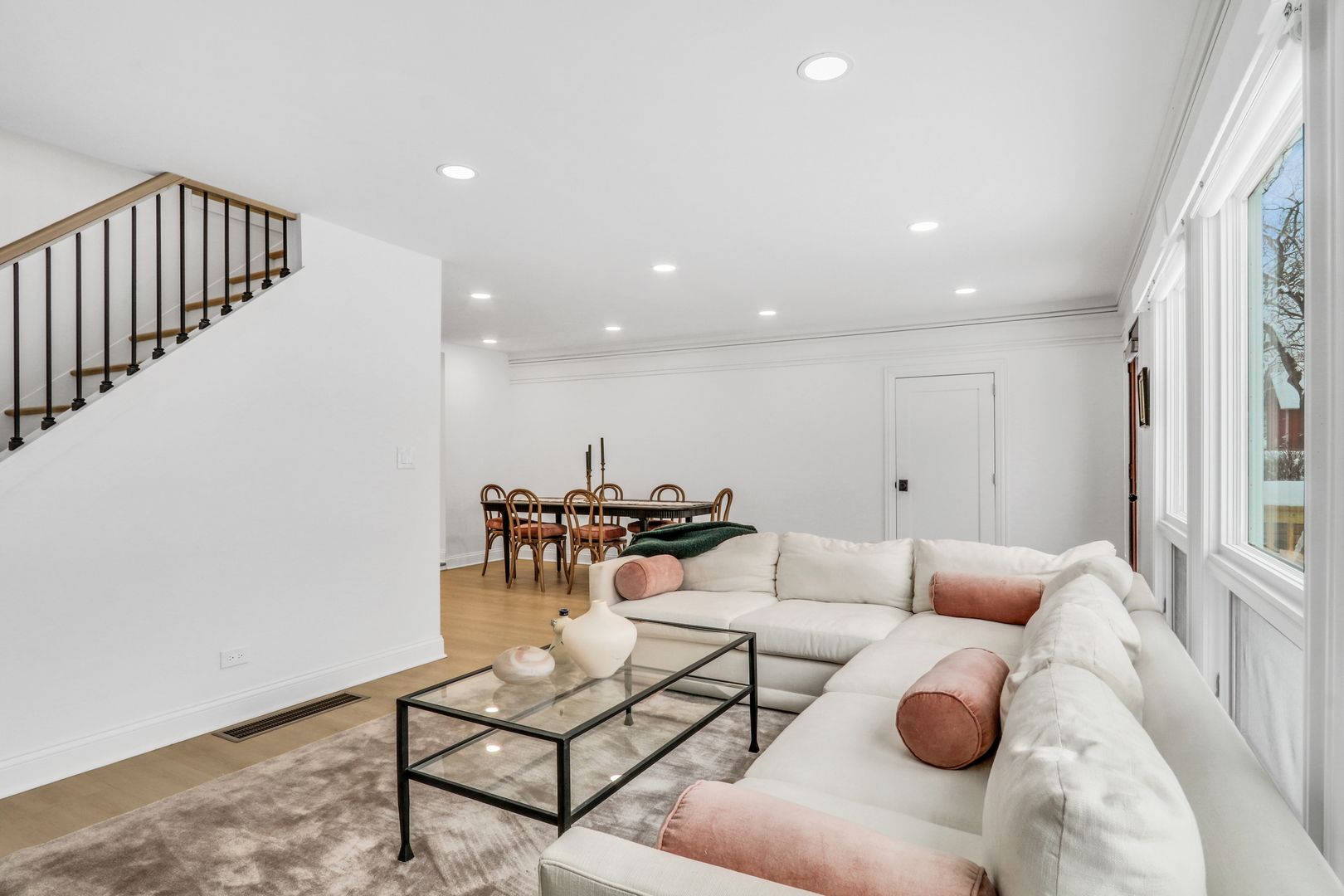 141 Park Avenue, Grayslake, IL 60030