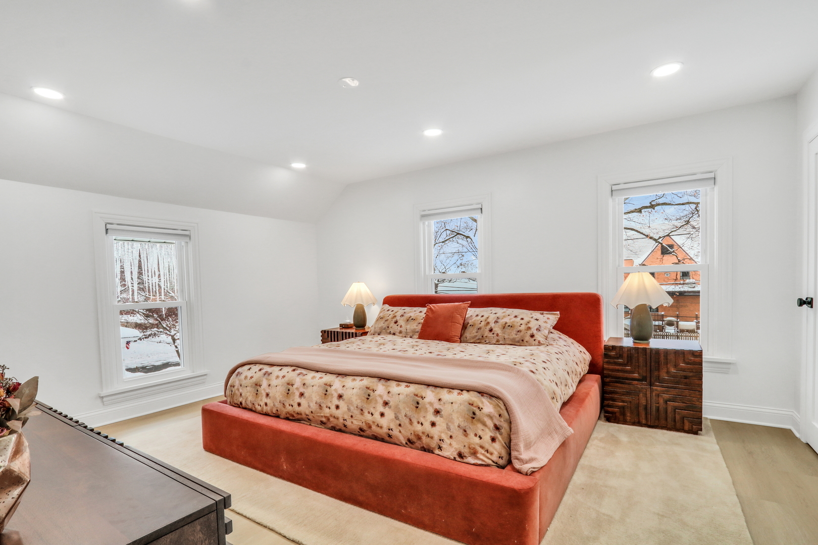 141 Park Avenue, Grayslake, IL 60030