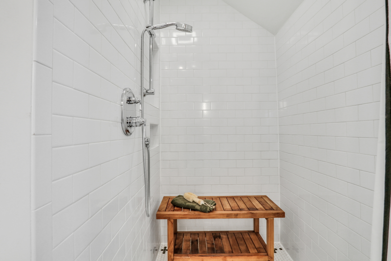 141 Park Avenue, Grayslake, IL 60030