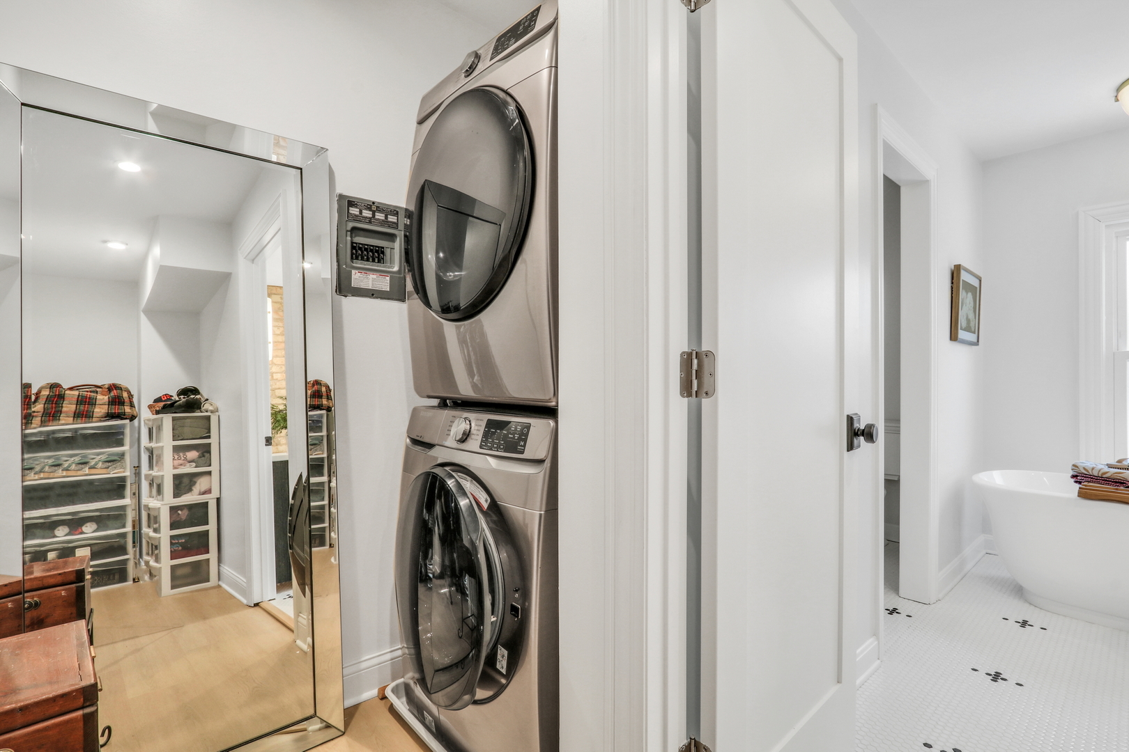 141 Park Avenue, Grayslake, IL 60030