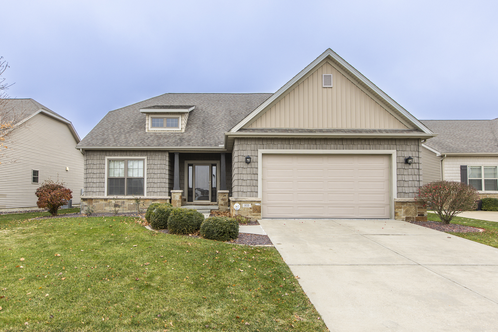 805 TABLE ROCK Circle, Normal, IL 61761
