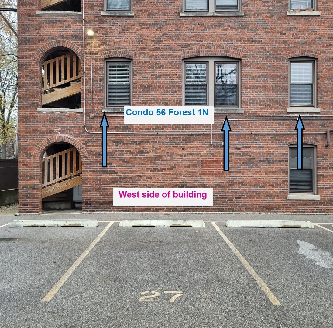 56 Forest Avenue #1N, Riverside, IL 60546