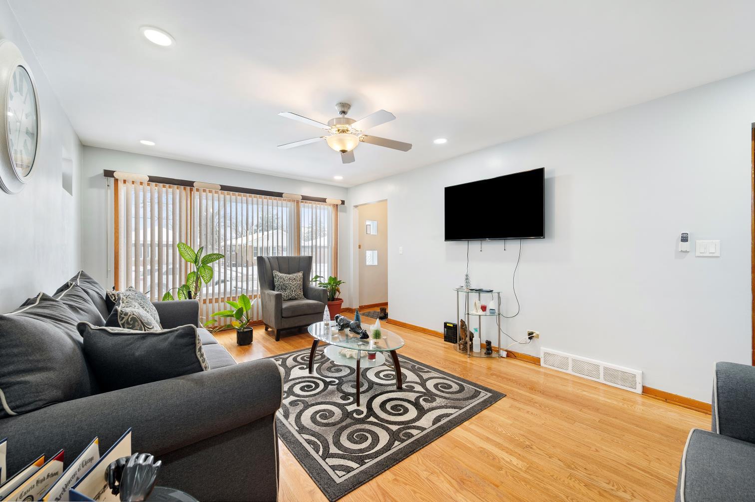 15726 Ingleside Avenue, Dolton, IL 60419