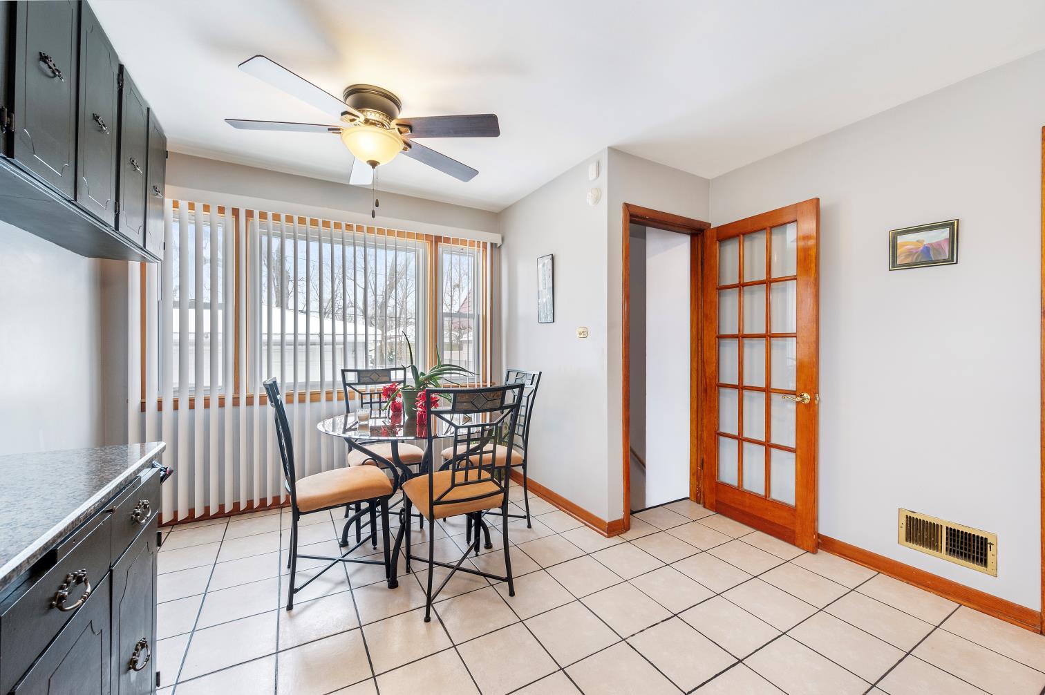 15726 Ingleside Avenue, Dolton, IL 60419