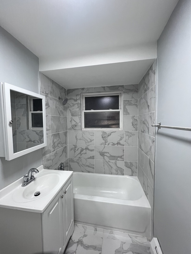 4629 Main Street #3C, Skokie, IL 60076