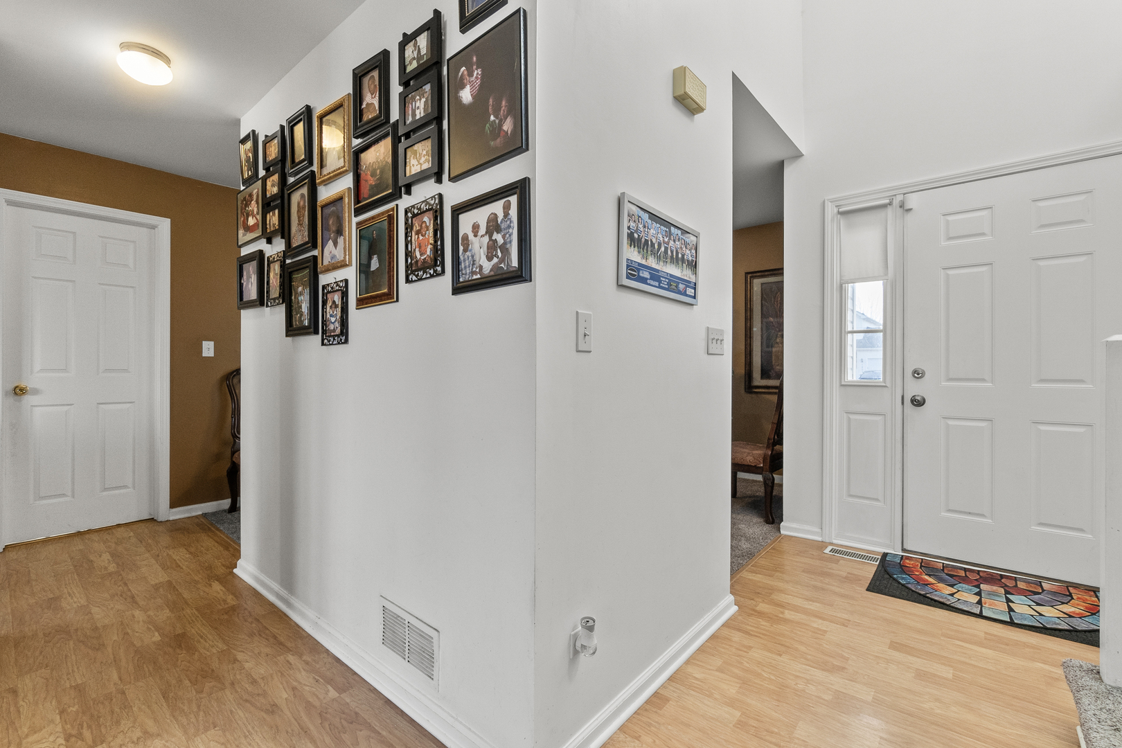 1907 Dawn Lane, Zion, IL 60099