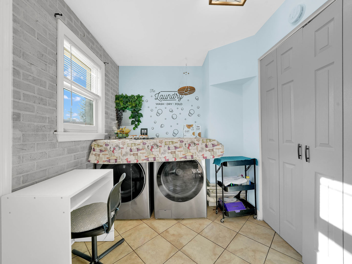 2644 Leona Street, Franklin Park, IL 60131