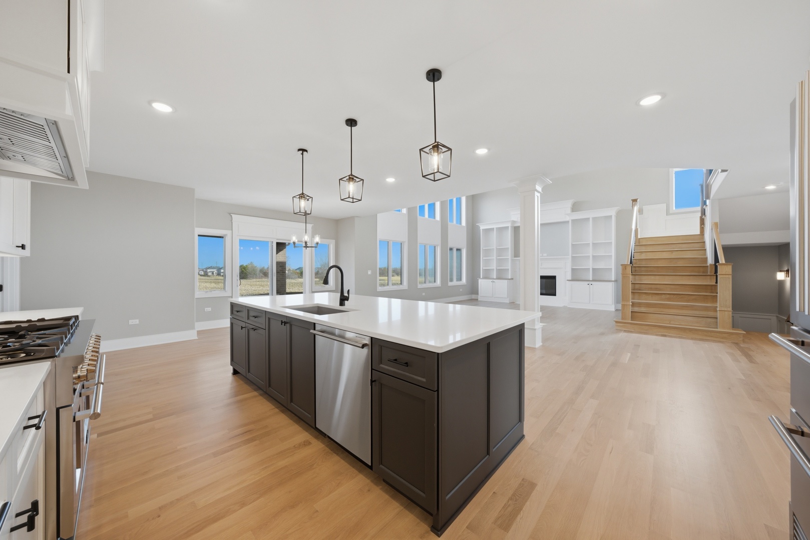 8620 Pine Ridge Drive, Frankfort, IL 60423