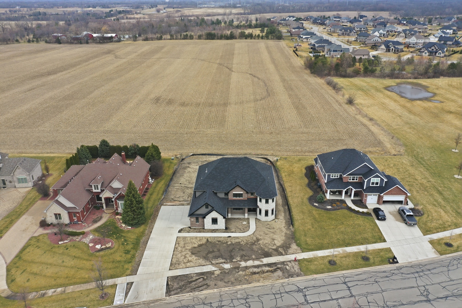 8620 Pine Ridge Drive, Frankfort, IL 60423