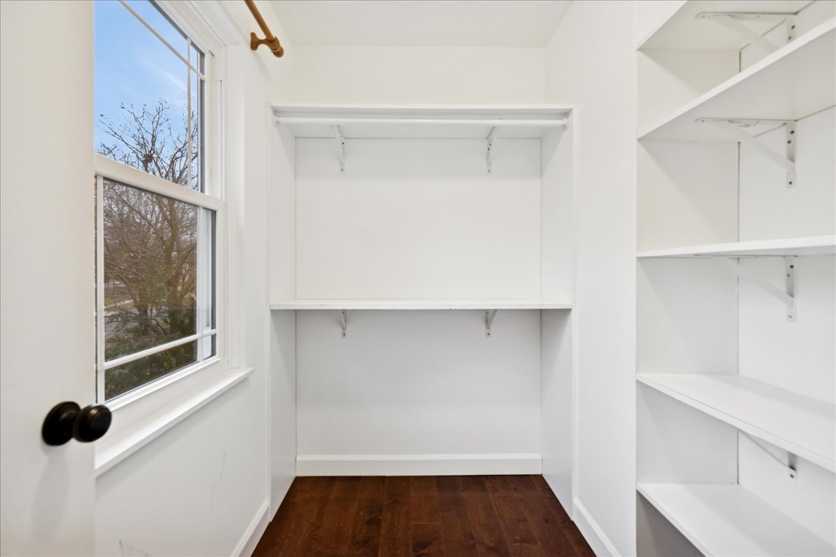 20 S Parliament Way, Mundelein, IL 60060