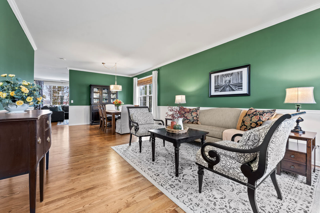 38 E Meadow Drive, Cortland, IL 60112