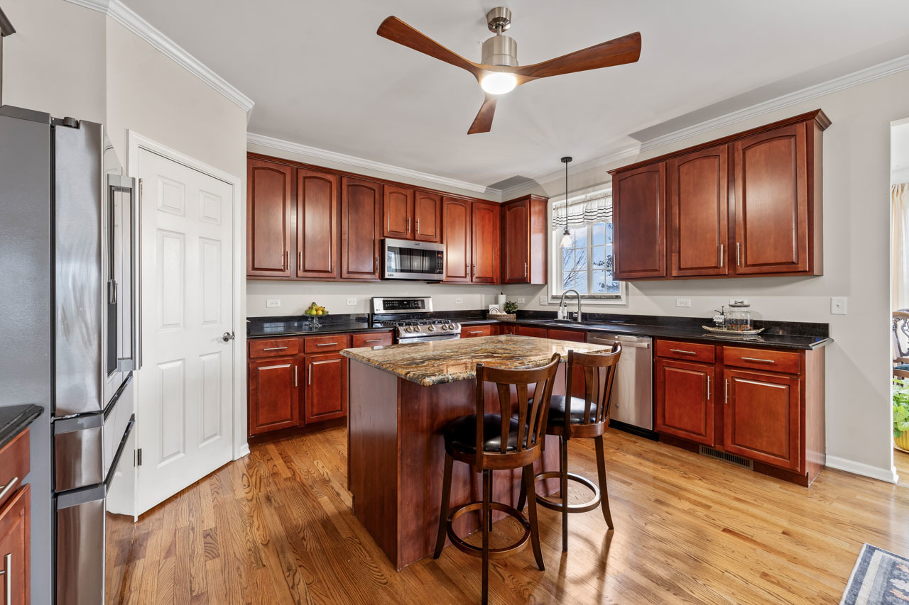 38 E Meadow Drive, Cortland, IL 60112