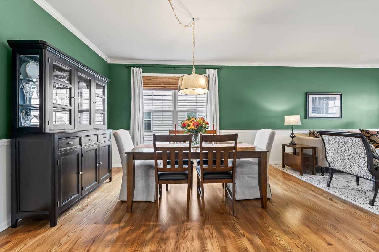 38 E Meadow Drive, Cortland, IL 60112