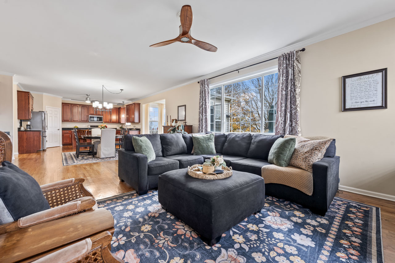 38 E Meadow Drive, Cortland, IL 60112