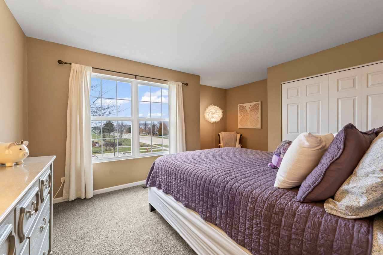 38 E Meadow Drive, Cortland, IL 60112