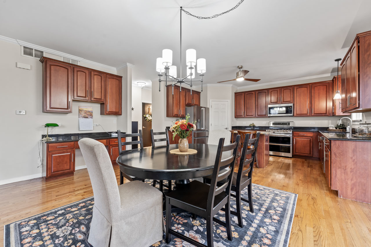 38 E Meadow Drive, Cortland, IL 60112