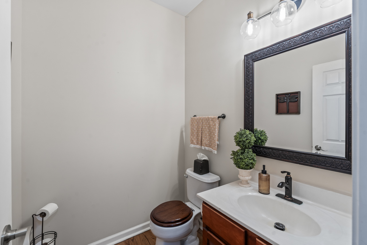 38 E Meadow Drive, Cortland, IL 60112