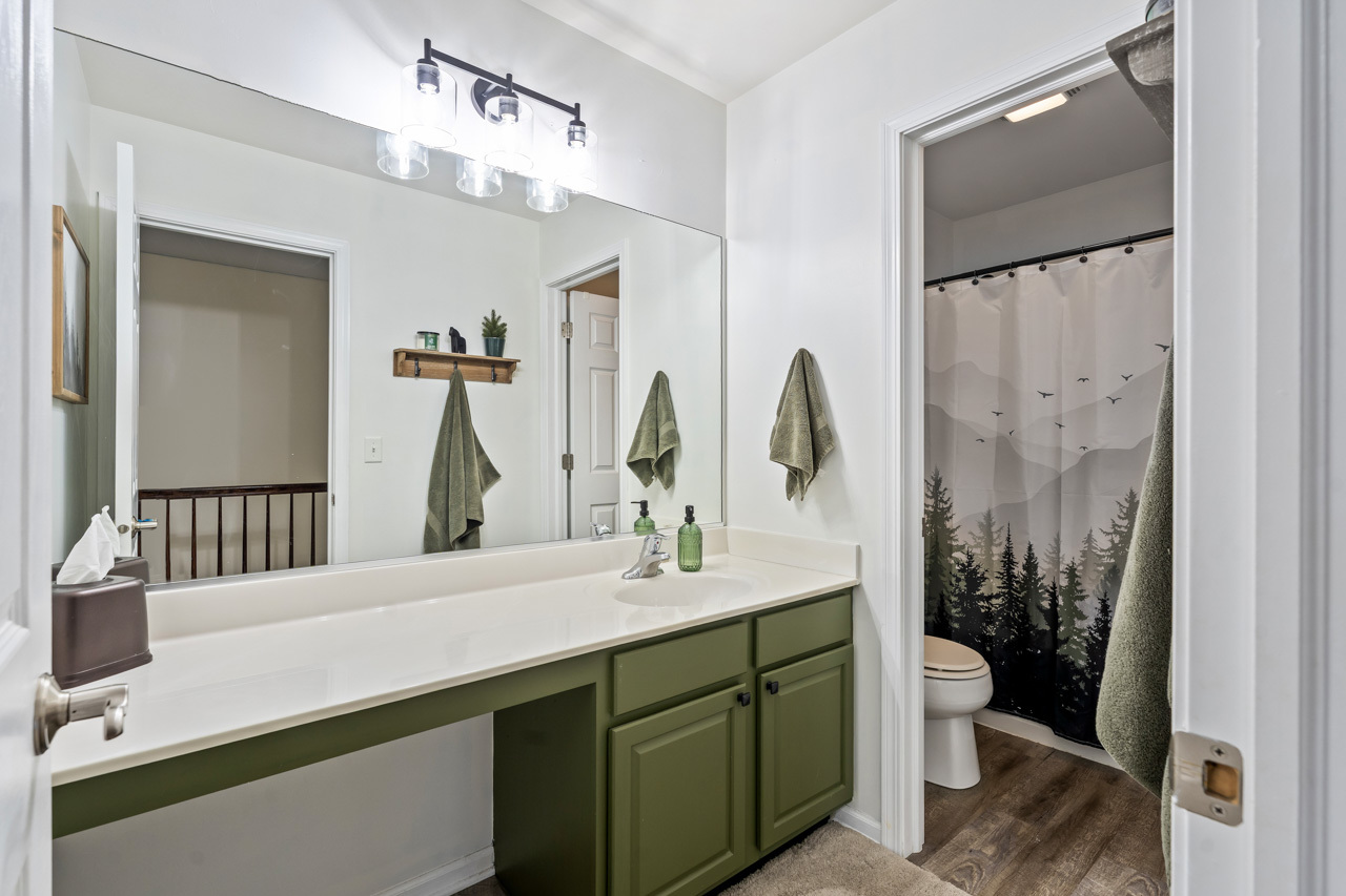 38 E Meadow Drive, Cortland, IL 60112