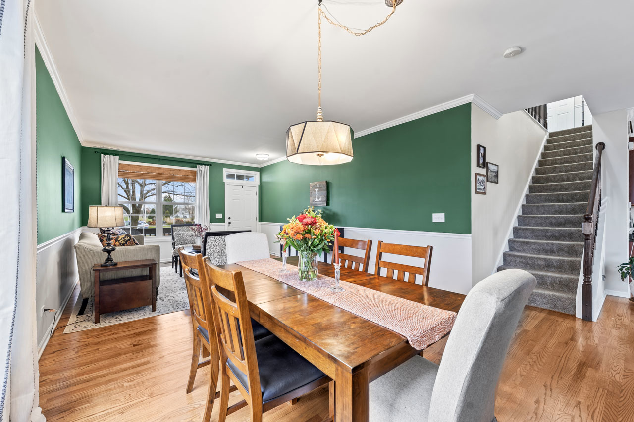 38 E Meadow Drive, Cortland, IL 60112