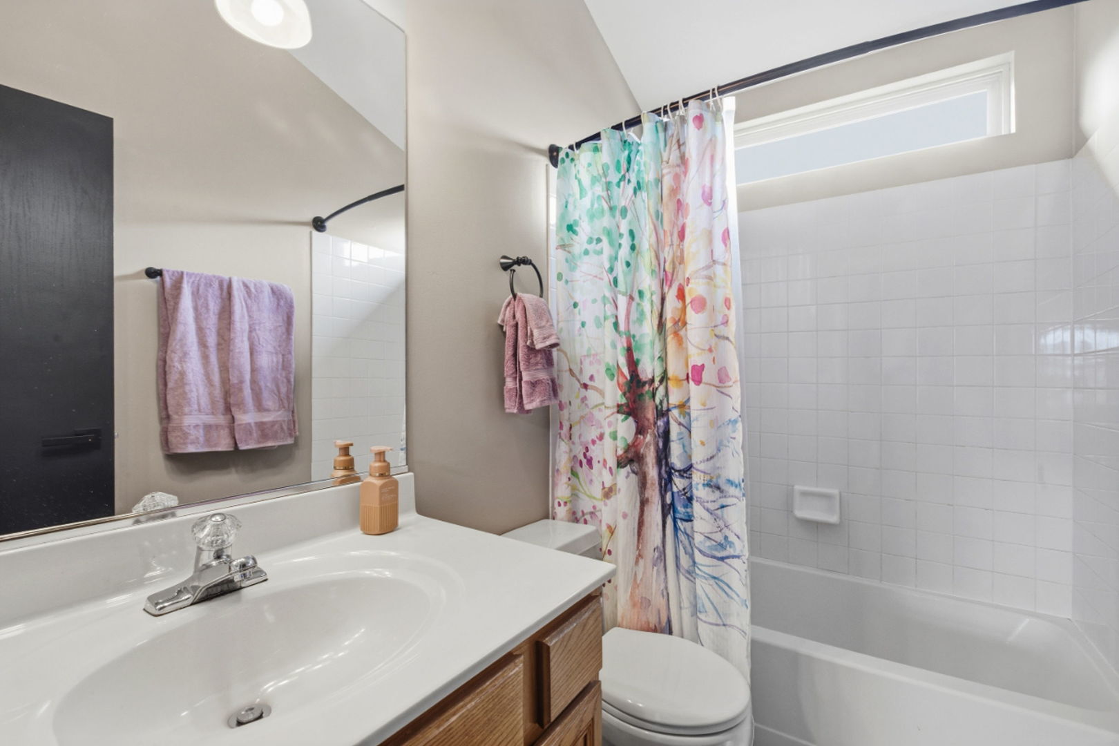 2138 N Green Valley Lane, Round Lake Beach, IL 60073