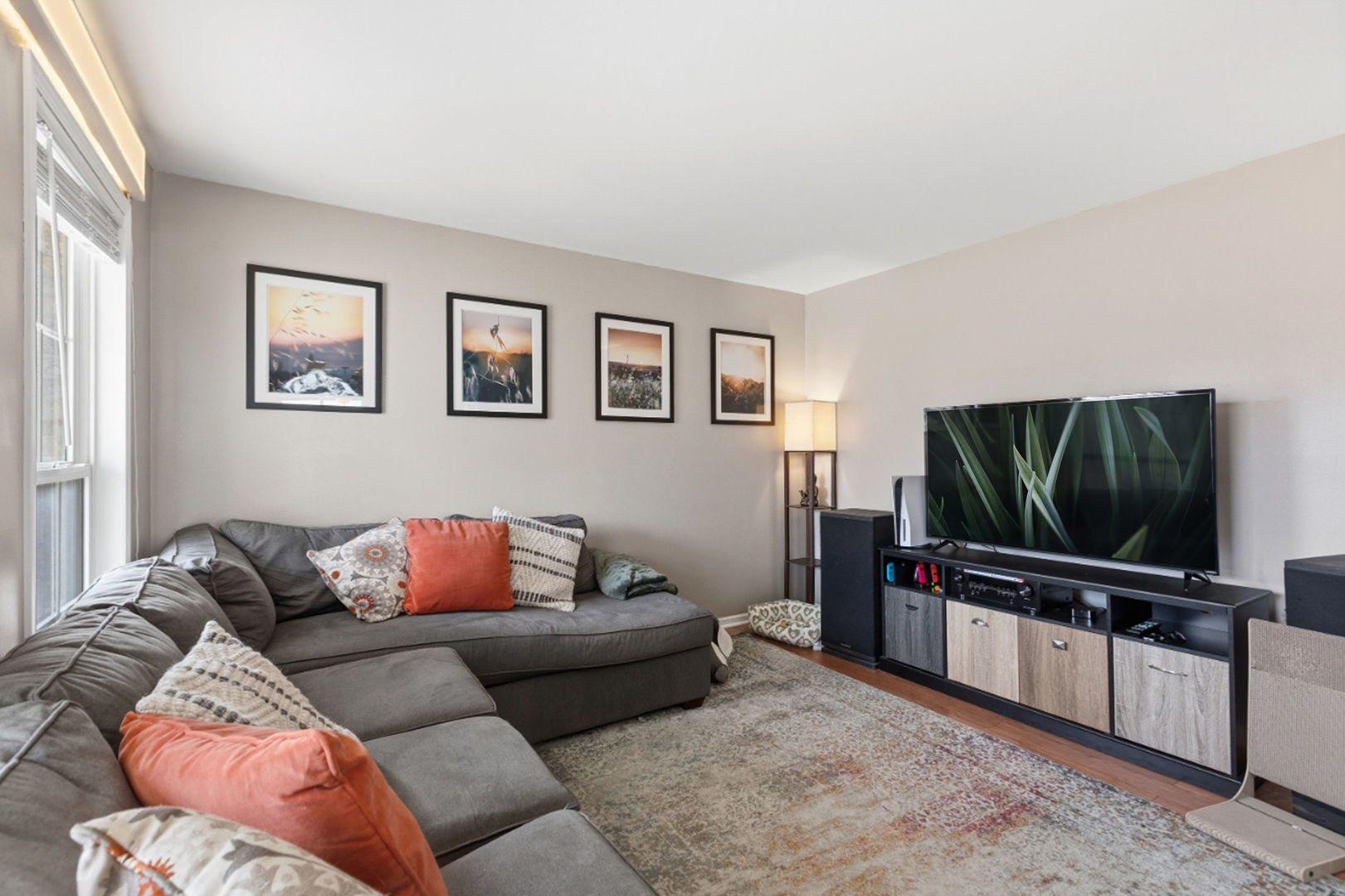 2138 N Green Valley Lane, Round Lake Beach, IL 60073